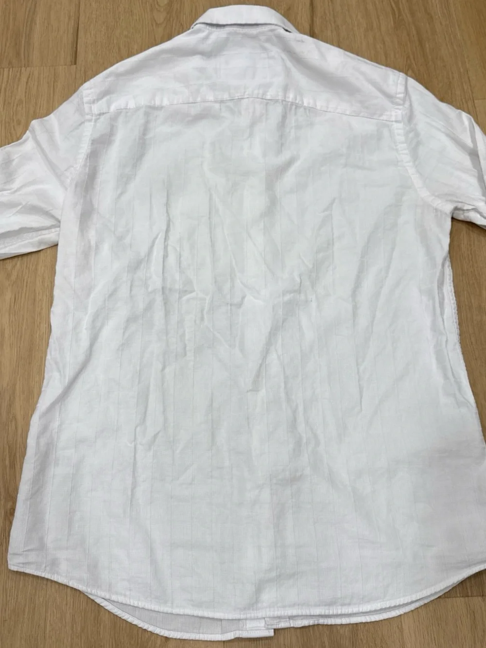 Johnston & Murphy Men’s Button-Down Shirt